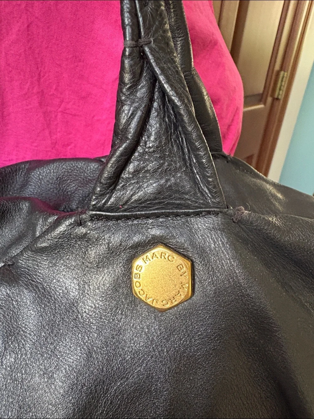 Marc Jacobs  Tote bag  shoulder bag  large bag  leather black/brass hardware EUC